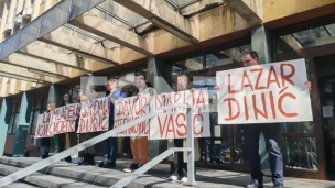 Hitno pustiti aktiviste